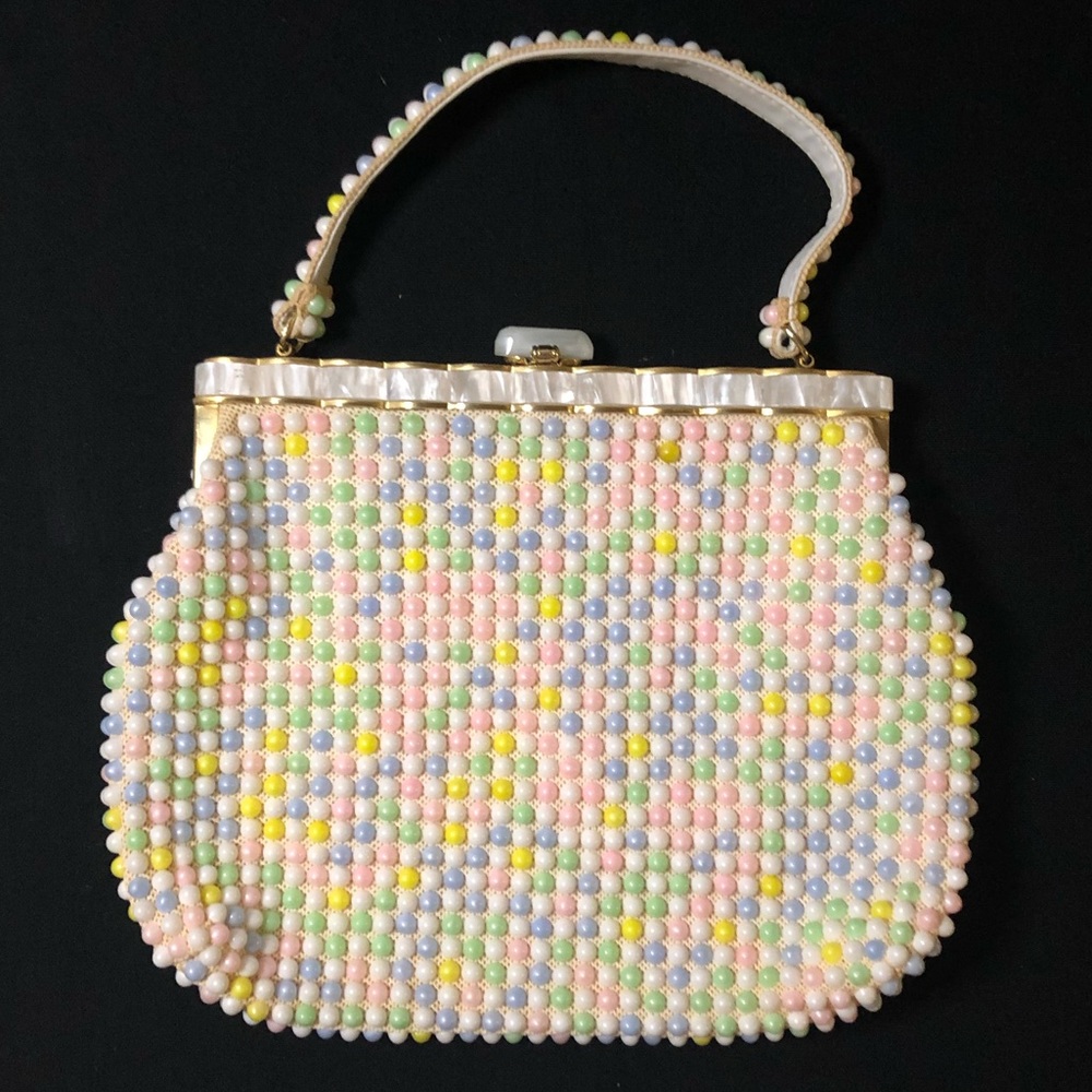 Purse Beaded with Bakelite Closure Circa 1950s